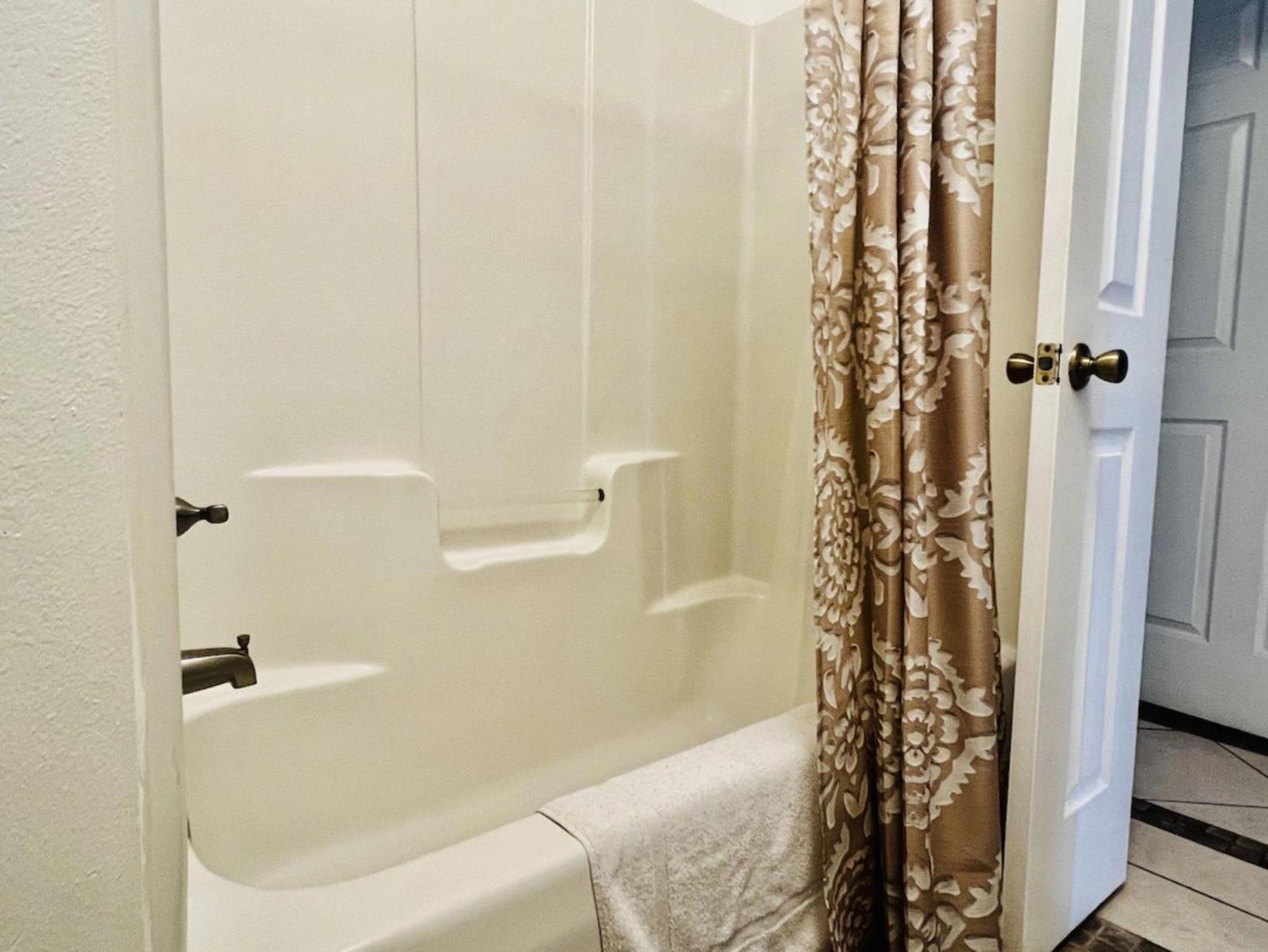 Charming 2 Bdr 1 Bath Home Fenced Byard N Pensacola Pet Friendly Close To Bases Luaran gambar